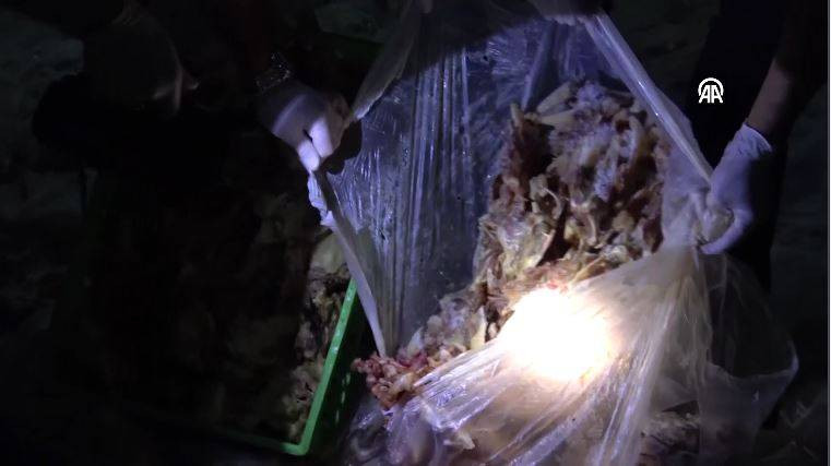 Bayram öncesi mide bulandıran görüntüler! Yakalanmasa vatandaşa yedireceklerdi - Resim: 14